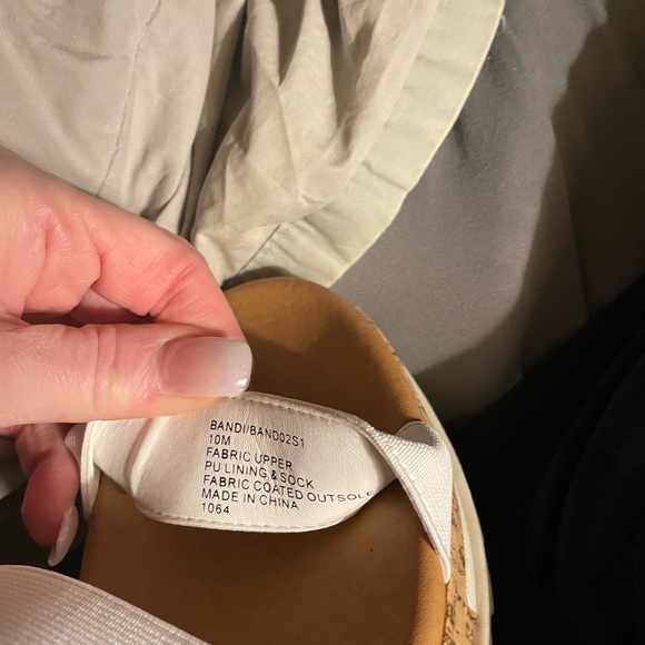 Steve Madden Bandi Platform White Sandals - size 10 - Picture 10 of 13